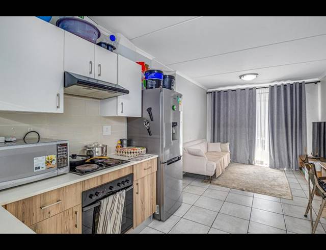 2 BEDROOM APARTMENT FOR SALE IN WITFIELD